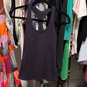 Lululemon cool racerback Women's Purple Tank Top size 4 like new
